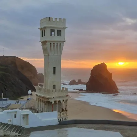 Retreat Apartament *