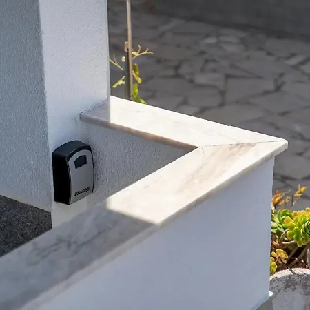 Retreat Apartament *